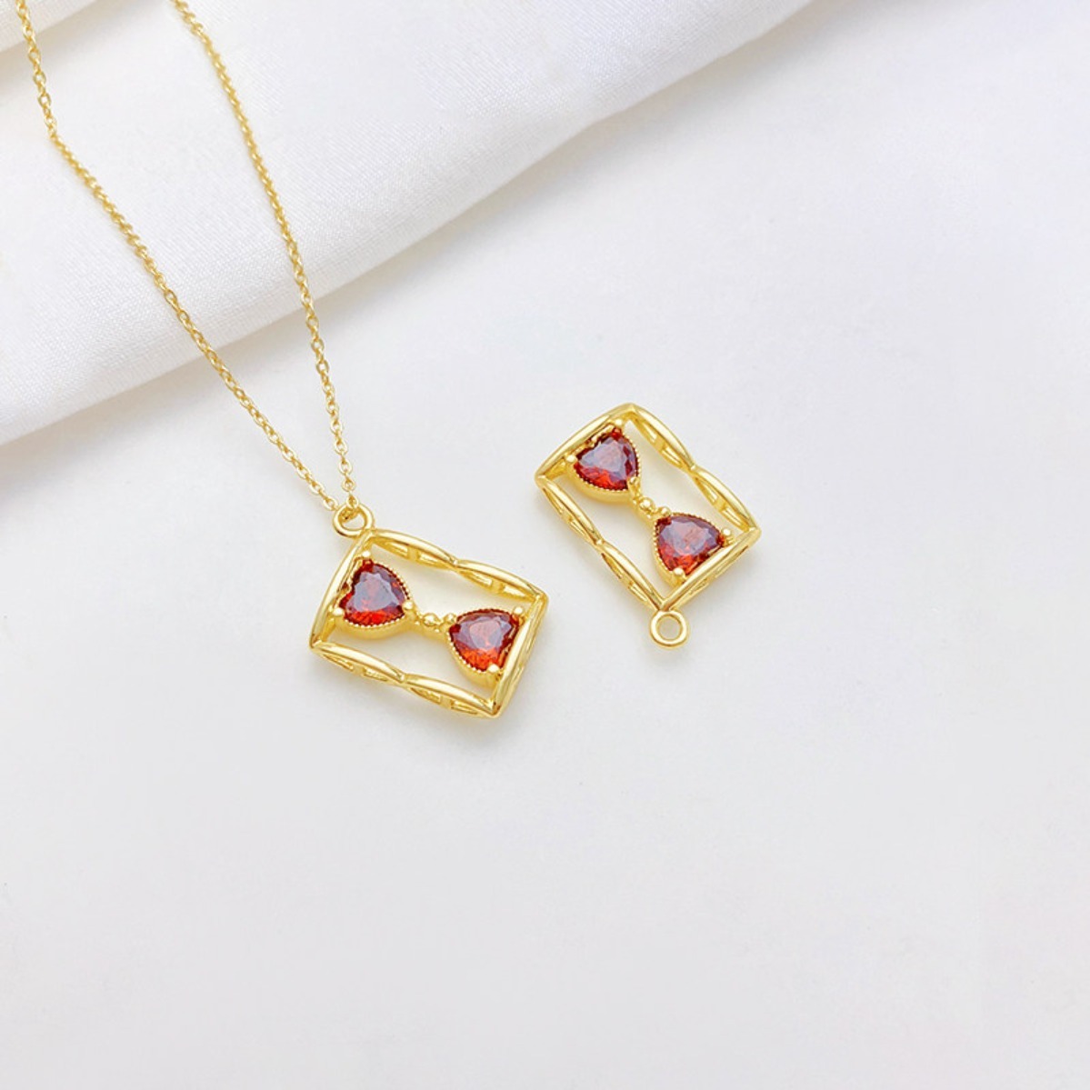 Light Luxury Retro Red Heart H - Jewelry Making Light review and price